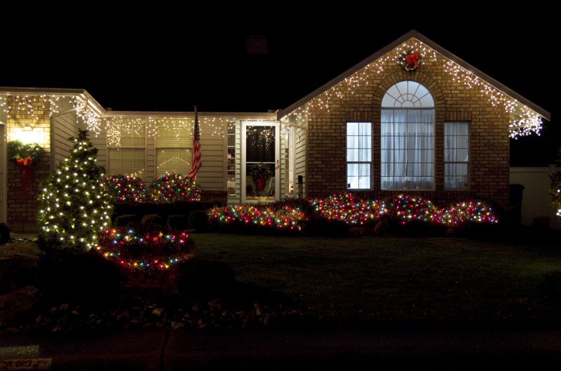 Seasonal Lights Installation in Overland Park, KS